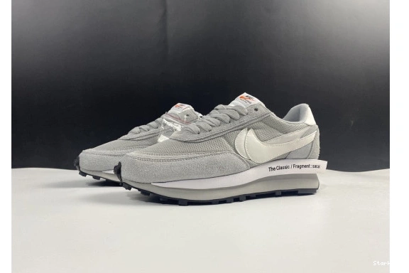 LD Fragment Grey Waffle DH2684-001 Nike sacai SF 0904